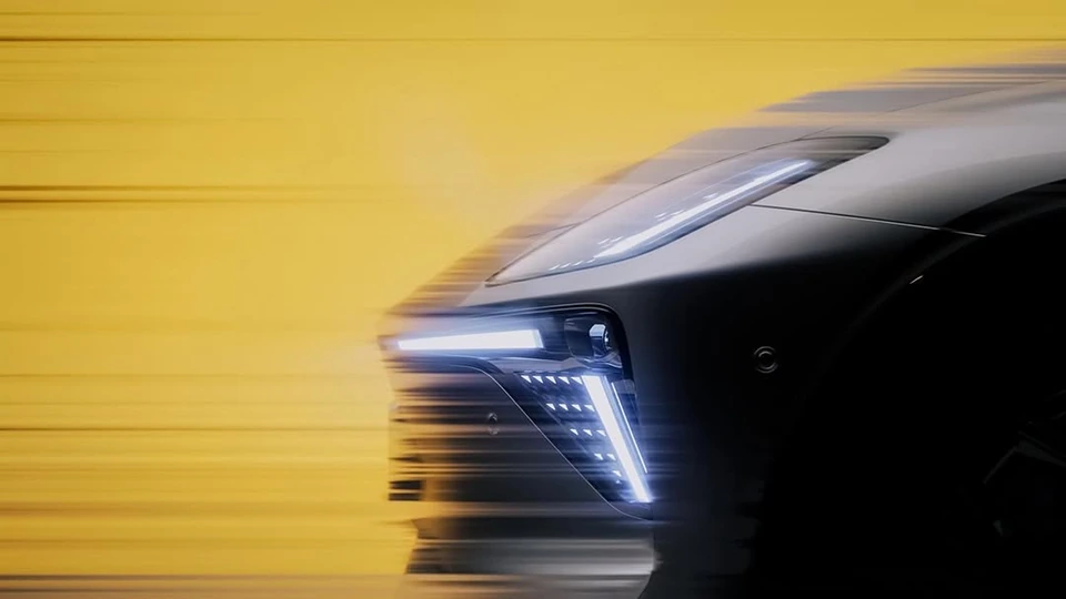 Deepal L06 — front lighting in motion